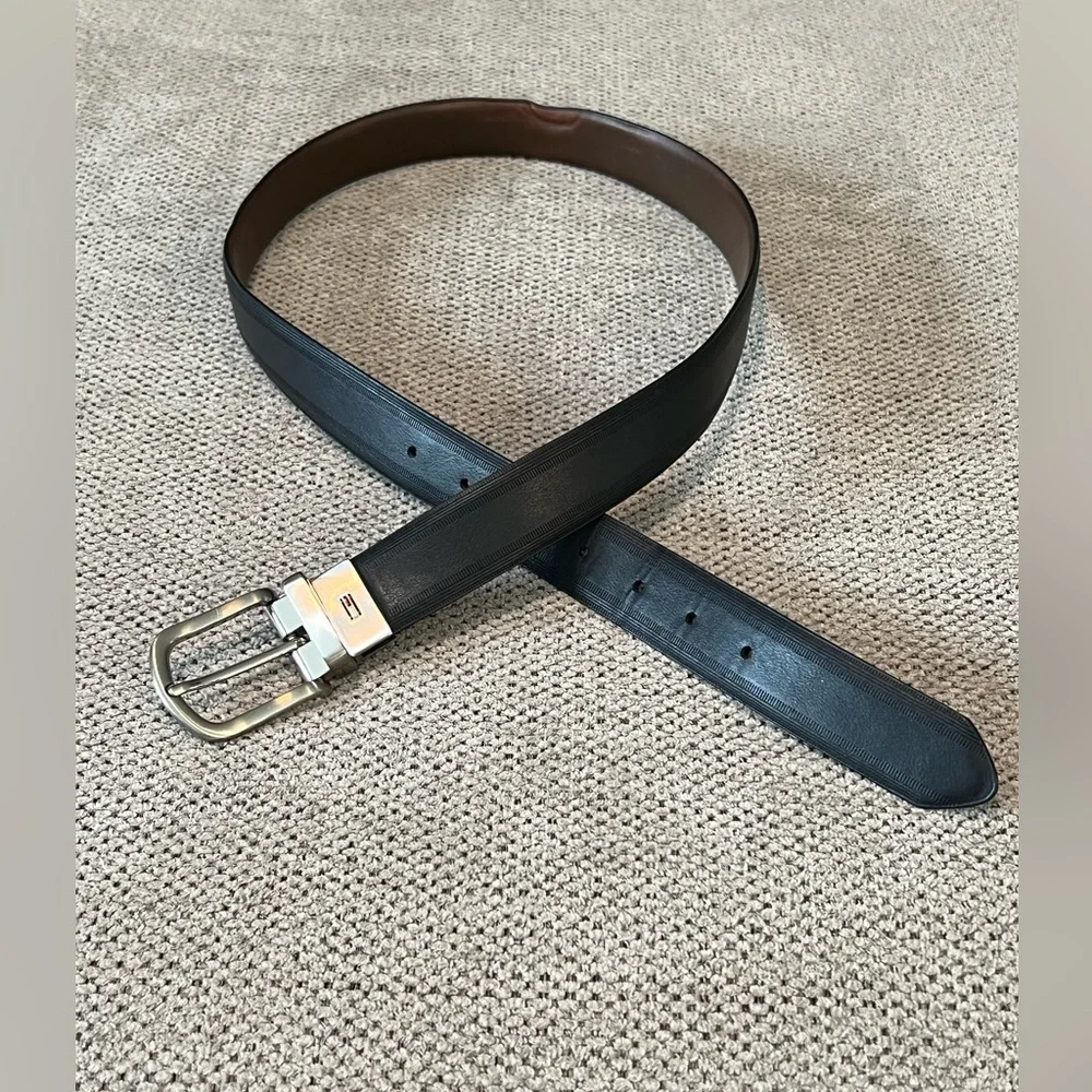 Tommy Hilfiger‎ Reversible Vegan Leather Belt 34
